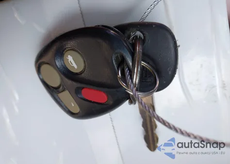 2005 Chevrolet Classic из США, поврежденный, VIN 1G1ND52F85M103135